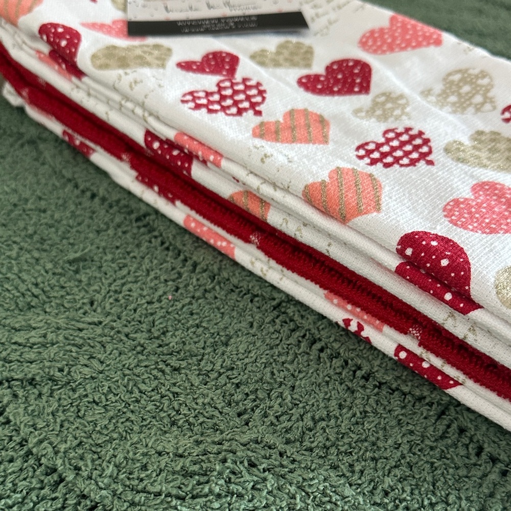 Nicole Miller Valentine Heart ♥️ Kitchen Towels Set of 3 NEW! - Picture 9 of 9